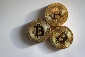 The US Justice Department’s decision to disband its crypto enforcement unit marks a major policy shift and a big win for the digital asset industry.