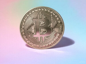 This week’s crypto news covers Panama’s strides in crypto adoption and regulation, Trump’s pivot to digital assets with a new game, and Russia’s efforts to tighten control over crypto with new legal measures, all signaling a growing global shift towards digital currencies.