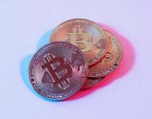 Two Bitcoin wallets from 2013 linked to Silk Road moved 3,421 BTC worth $322M—renewing interest in long-term HODLing success stories.