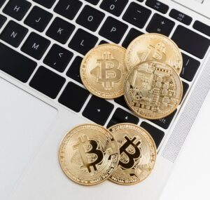 Crypto firms keep expanding blockchain infrastructure while banks hesitate without clear regulations.